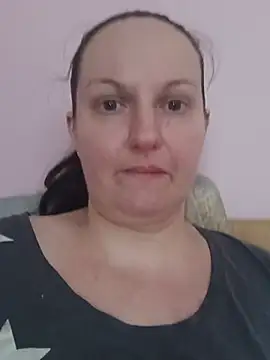 BustyLadyAlma online show from 25, 7, 2026