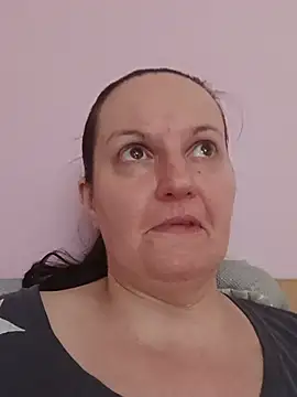 BustyLadyAlma online show from 2, 8, 2026