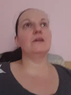 BustyLadyAlma online show from 8, 8, 2026