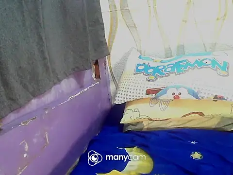 Snapshot of BURBERRY69 chatting on 12, 11, 2025 BURBERRY69 online show from 12, 11, 2025