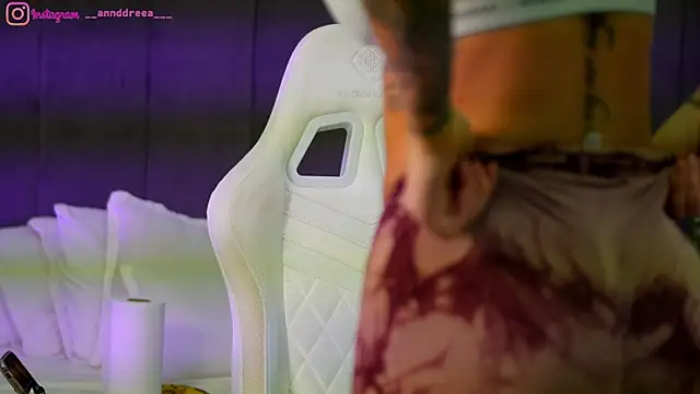 perfectt33n online show from 2, 10, 2025