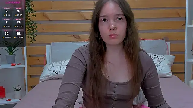 Snapshot of Janie_JJ_Curvie chatting on 3, 2, 2026 Janie JJ Curvie online show from 3, 2, 2026