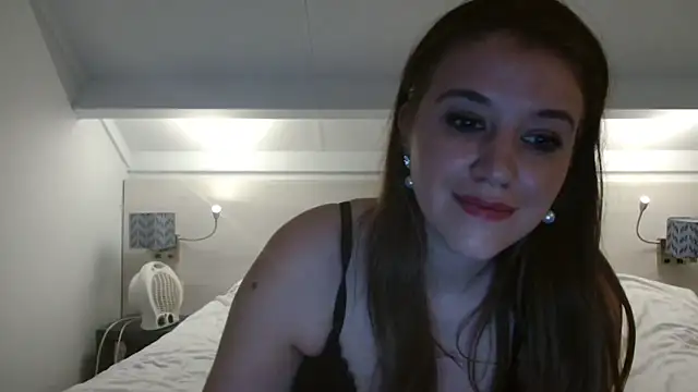 Snapshot of Neonstar chatting on 4, 12, 2024 Neonstar online show from 4, 12, 2024