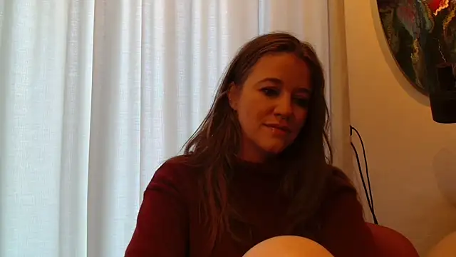 Snapshot of Neonstar chatting on 15, 12, 2024 Neonstar online show from 15, 12, 2024