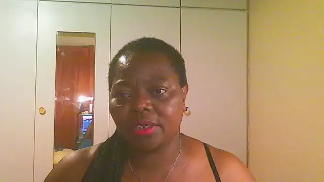MatureBoobsDiva online show from 25, 2, 2025