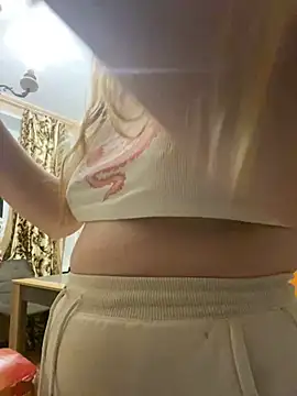 Snapshot of -MimmiLissa- chatting on 12, 1, 2025 -MimmiLissa- online show from 12, 1, 2025