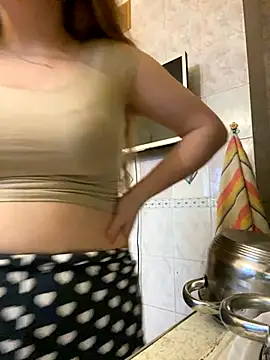 Snapshot of -MimmiLissa- chatting on 5, 12, 2025 -MimmiLissa- online show from 5, 12, 2025