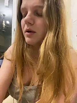 Snapshot of -MimmiLissa- chatting on 21, 12, 2025 -MimmiLissa- online show from 21, 12, 2025