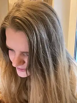 Snapshot of -MimmiLissa- chatting on 5, 3, 2026 -MimmiLissa- online show from 5, 3, 2026