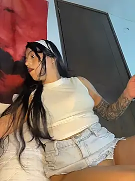 Naiara sex online show from 30, 6, 2026