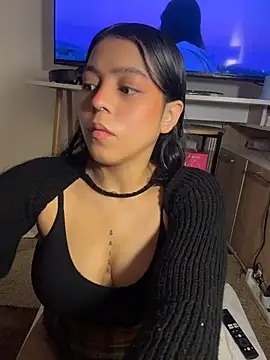 Naiara sex online show from 22, 7, 2026