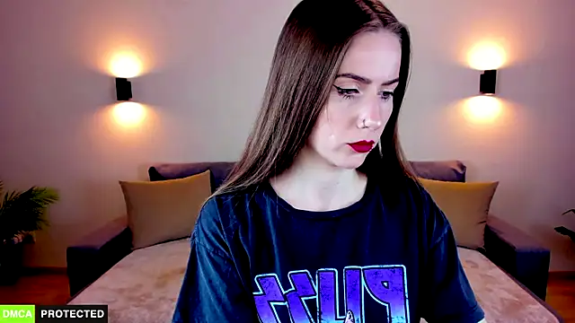 TheWoman   online show from 17, 9, 2025