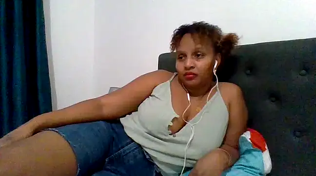 Snapshot of Nathyjess195 chatting on 12, 12, 2024 Nathyjess195 online show from 12, 12, 2024