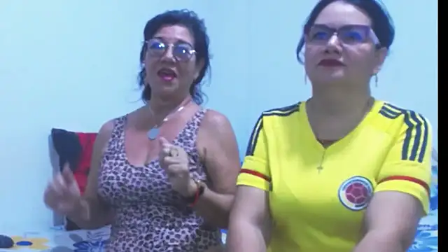 Snapshot of sexycristina_2 chatting on 23, 6, 2026 sexycristina 2 online show from 23, 6, 2026