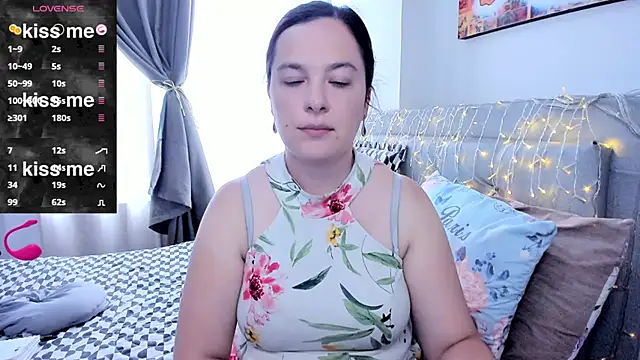 angelaagomez online show from 5, 5, 2026