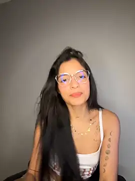 Snapshot of Sammy_pink chatting on 23, 11, 2025 Sammy pink online show from 23, 11, 2025