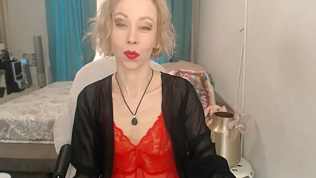 LuxuryNika online show from 4, 5, 2026