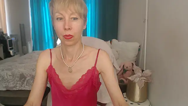 LuxuryNika online show from 28, 6, 2026