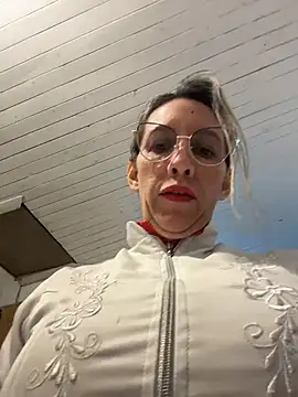 Gatitacarlita online show from 17, 6, 2026