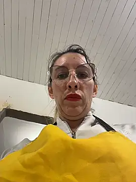 Gatitacarlita online show from 18, 6, 2026