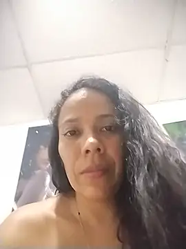 Bootycallhot online show from 26, 7, 2026