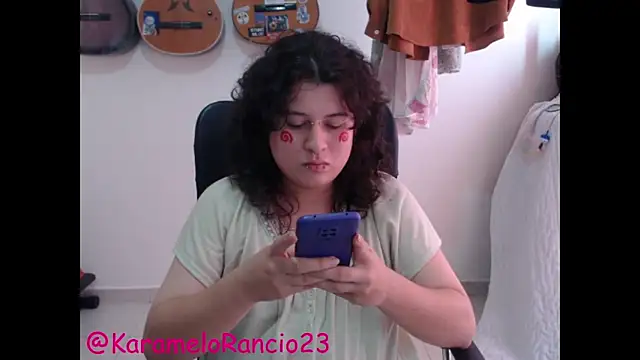 Smoke trip Alicia online show from 8, 3, 2025