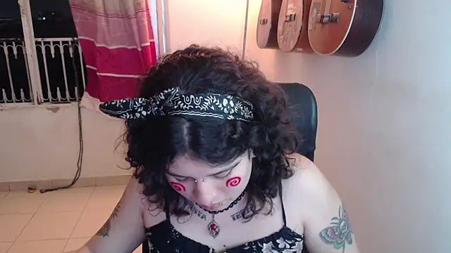 Smoke trip Alicia online show from 26, 11, 2025