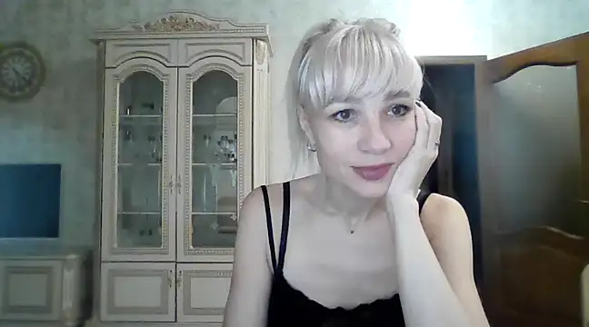 Snapshot of BarbaraKim chatting on 16, 12, 2024 BarbaraKim online show from 16, 12, 2024