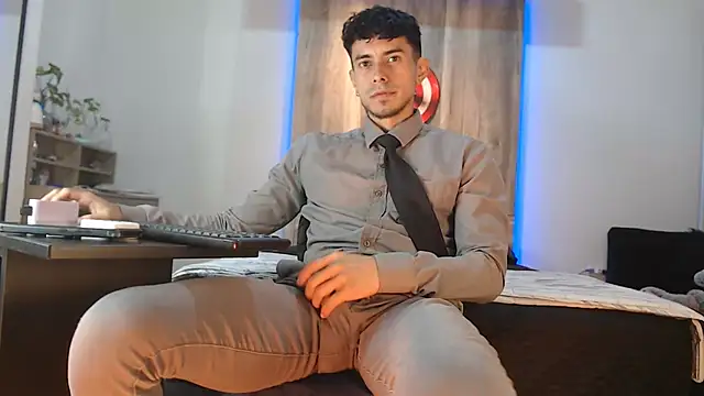 Andrew 4  online show from 7, 10, 2025