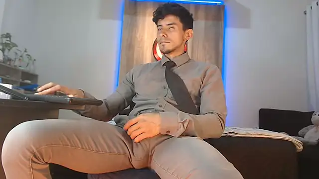 Andrew 4  online show from 25, 10, 2025