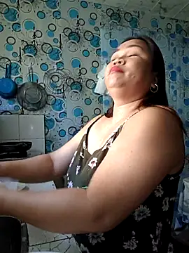 XXLorie 02 online show from 5, 7, 2026