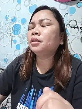 XXLorie 02 online show from 22, 7, 2026
