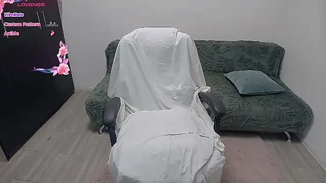 erikaerika online show from 15, 7, 2026