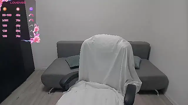 erikaerika online show from 24, 7, 2026