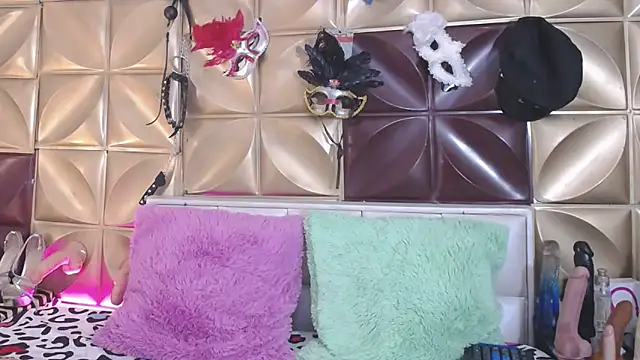 VIKY HOTT online show from 8, 2, 2025