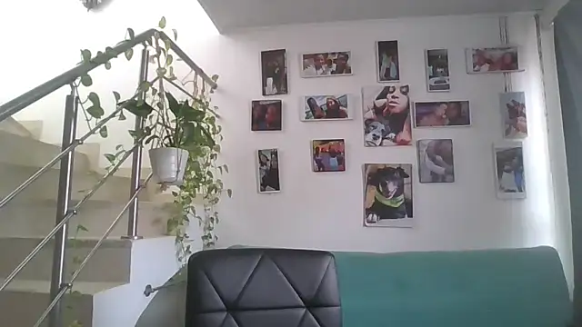 Snapshot of Adrilovechocolate chatting on 4, 6, 2026 Adrilovechocolate online show from 4, 6, 2026