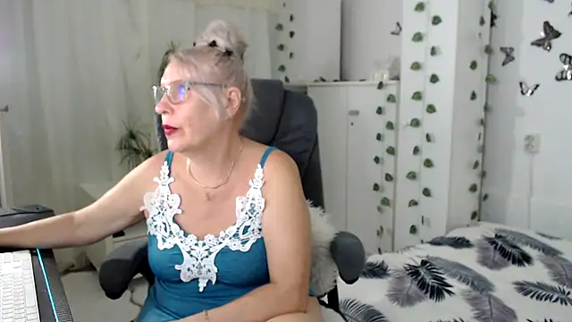 Ghertrude52 online show from 3, 8, 2026
