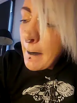 PinkTheHawk online show from 28, 9, 2025