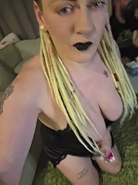 PinkTheHawk online show from 9, 7, 2026