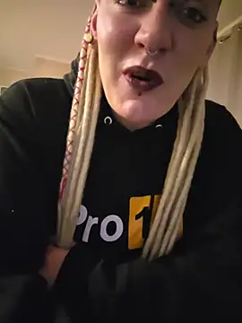 PinkTheHawk online show from 29, 7, 2026