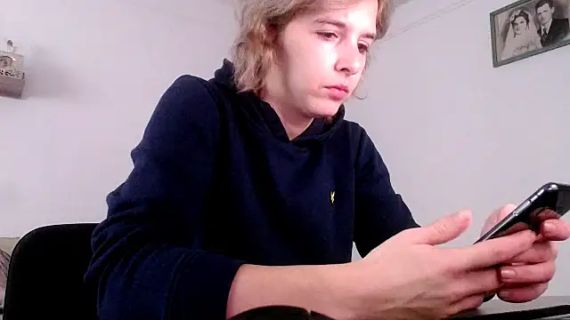 SexxyLety online show from 4, 12, 2025