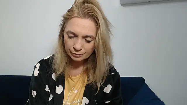 MysticCreature online show from 3, 1, 2025