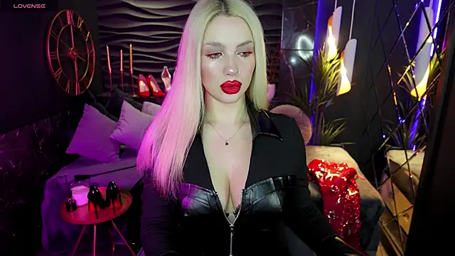 Snapshot of MistressDarsy chatting on 22, 12, 2024 MistressDarsy online show from 22, 12, 2024