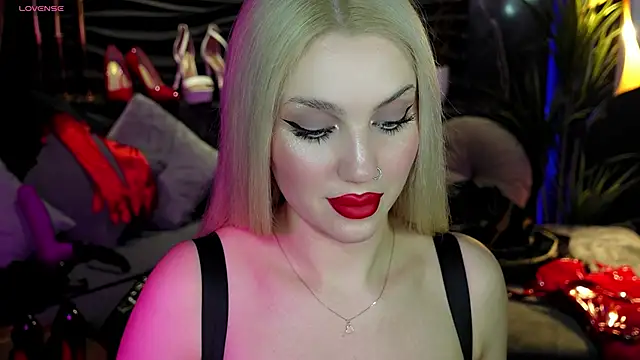 Snapshot of MistressDarsy chatting on 24, 12, 2024 MistressDarsy online show from 24, 12, 2024