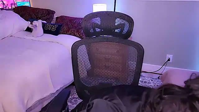 Wonderful Woman online show from 9, 3, 2025