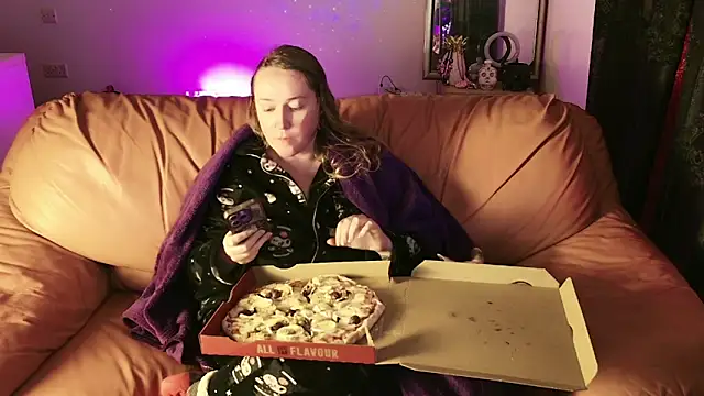 kisicaxx online show from 14, 1, 2025