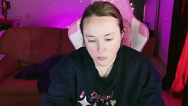 kisicaxx online show from 18, 1, 2025