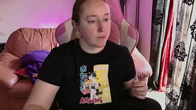 kisicaxx online show from 20, 1, 2025