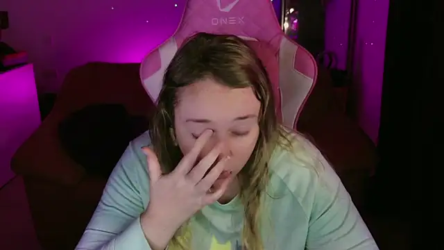 kisicaxx online show from 22, 1, 2025