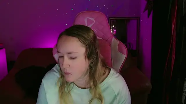 kisicaxx online show from 23, 1, 2025